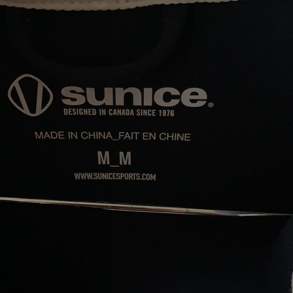 CLEARANCE Sunice women’s pullover - Picture 7 of 9